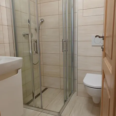 Que Apartment *